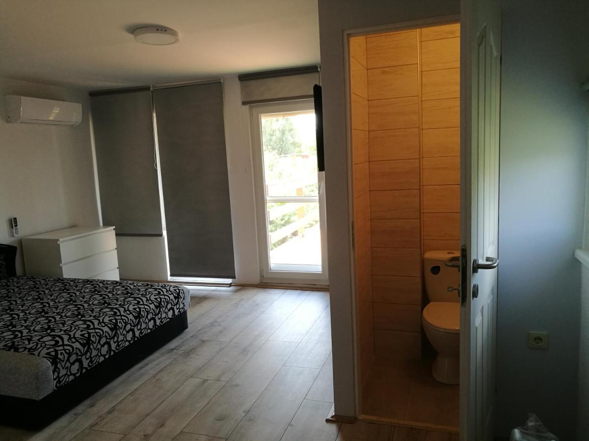 Judit Apartman Vonyarcvashegy Exterior foto