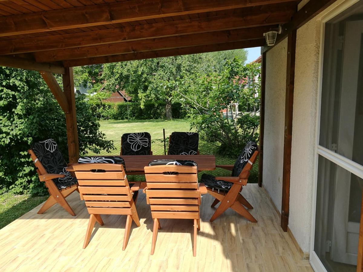Judit Apartman Vonyarcvashegy Exterior foto